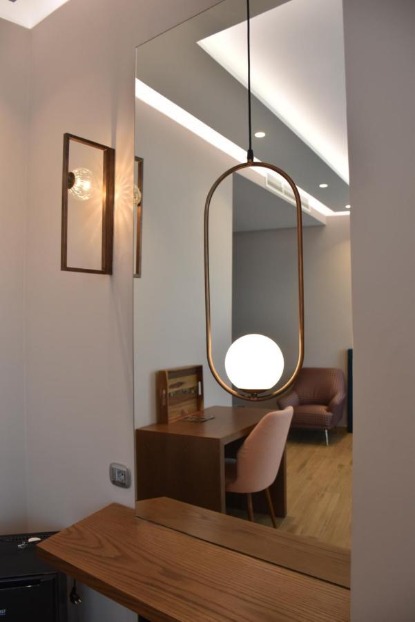 Coco Hotel Tirana Bagian luar foto