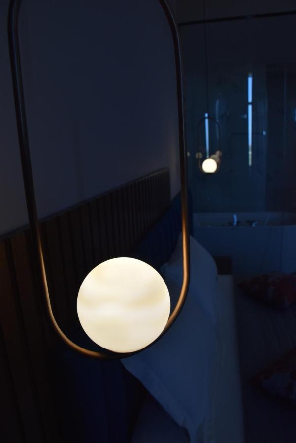 Coco Hotel Tirana Bagian luar foto